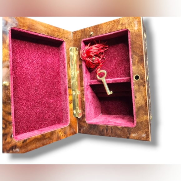 Sorrento Italian Music Box - Picture 6 of 9